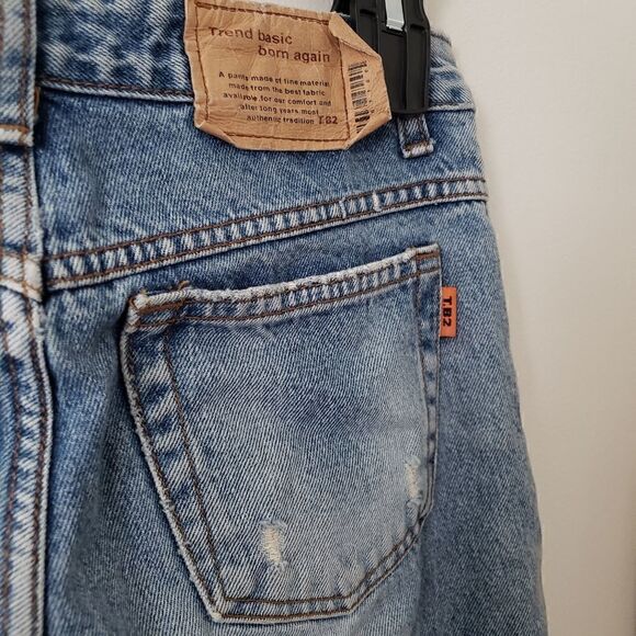 FINAL SALE T.B2 Trend Basic Born Again Distressed Jeans - Picture 4 of 7
